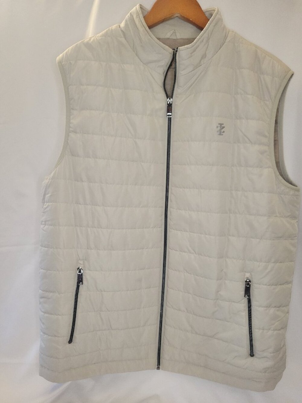 IZOD Luxury Classics Men's Quilted Vest Medium Ivory NWOT